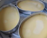 A picture of step 4 of Leche Flan.