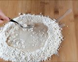 Foto del passaggio 1 della ricetta Grissini stirati