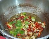 Foto langkah ke 3 dari resep Nasi Goreng Mie.