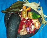 Foto langkah ke 4 dari resep Sambal Goreng Telur Puyuh dengan Kentang & Tempe Goreng.