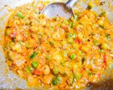 A picture of step 11 of Peas Fox nuts Curry.