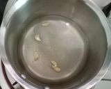 A picture of step 2 of Homemade Pickled chillies.