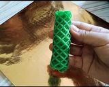 Gambar langkah 6 resipi Roti Jala Pandan & Sos Pandan.