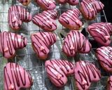 સ્ટ્રોબેરી ડોનટ (Strawberry Doughnut Recipe In Gujarati) રેસીપી સ્ટેપ4ફોટો