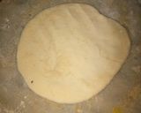 চিকেন পিজ্জা (Chicken Pizza Recipe in Bengali) রেসিপির ধাপ 3 ছবি