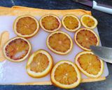Foto del paso 1 de la receta: Naranjas en almíbar de naranja y ron
