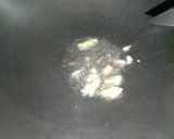 รูปขั้นตอนการทำที่ 2 ของ ผัดไก่ใส่บรอกโคลี