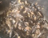 Foto del paso 3 de la receta: Risotto de trompetas de la muerte con gorgonzola