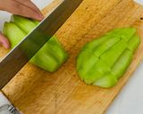 Hình bước làm 2 của món Lẩu chao sa tế má đùi gà