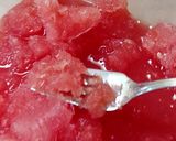 A picture of step 8 of Watermelon ice cream sundae.