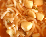 Foto del paso 6 de la receta: Guiso de chocos con fideos