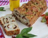 Une image de l'étape 6 de Cake au Poulet et aux légumes séchés.