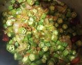 A picture of step 5 of Piyaz bhindi.