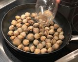 A picture of step 5 of Cockles, mini tomatoes, pasta.