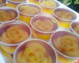 Foto langkah ke 5 dari resep Puding mawar.