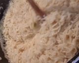 A picture of step 3 of Indomie instant noodles.