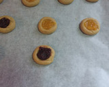 Foto del paso 2 de la receta: Galletas de avena con mermelada sin azúcar