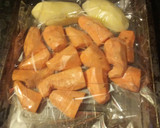Foto del paso 3 de la receta: Bacaray C/papas, boñiatos y salsa blanca al horno