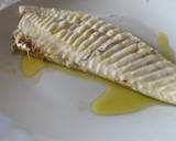Foto del paso 3 de la receta: Rodaballo al horno con limón y ajo