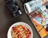 Foto langkah ke 7 dari resep Tumis jamur sosis.