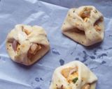 A picture of step 8 of Paneer tikka parcel.