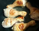 Foto del paso 1 de la receta: Muslitos de pollo al curry con cous-cous