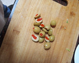 Foto del paso 2 de la receta: Solomillo a la plancha con papas fritas y ensalada