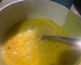 Foto langkah ke 1 dari resep Scrambled Eggs.