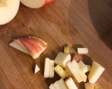 Foto del paso 2 de la receta: Cuscús aromático de coliflor al curry, con manzana y salsa de moras