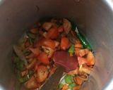 A picture of step 4 of Cabbage soup.