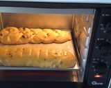 Foto langkah ke 8 dari resep Roti Kismis Kenari.