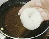 A picture of step 4 of Medu vada.