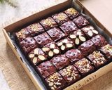 Foto langkah ke 8 dari resep Super Fudge Brownies (loyang sekat).