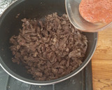 Foto del paso 2 de la receta: Bistec en salsa de tomate guaje asado
