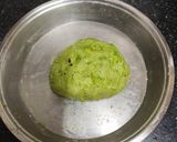 A picture of step 4 of Tea - Time Seasonal Hare Matar Ki Puri Without Stuffing.