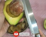 A picture of step 1 of Avocado Banana Smoothie.
