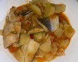 Foto del paso 2 de la receta: Patatas guisadas con merluza