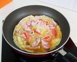 รูปขั้นตอนการทำที่ 2 ของ ไข่เจียวแหนม