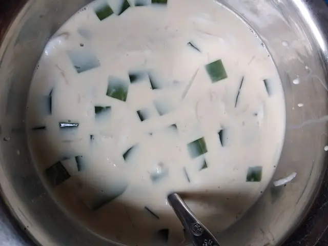 Langkah-langkah untuk membuat Resep Es Buko Pandan