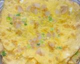 Foto langkah ke 3 dari resep Telur dadar sosis.