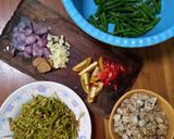 Foto langkah ke 1 dari resep Tumis Tempe, Kacang Panjang dan Bunga Pepaya.