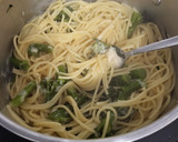 Foto del paso 2 de la receta: Pasta con salsa cremosa de salmón y bimi