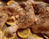 Foto del paso 3 de la receta: Pollo al limón 🍋 con vino blanco al horno