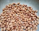 A picture of step 1 of Peanut chutney.