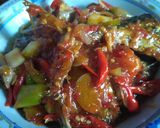 Foto langkah ke 4 dari resep Ikan Tongkol Bumbu Sarden (asam manis pedas).