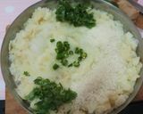 পটাটো হান্ডভো (potato handvo recipe in Bengali) রেসিপির ধাপ 4 ছবি