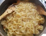Foto del paso 7 de la receta: Pasta con camarones a la florentina