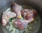 Foto del paso 1 de la receta: Arroz con pollo y azafrán