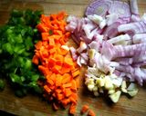 Foto del paso 1 de la receta: Arroz campesino con espárragos silvestres