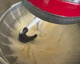 Pas rețetă Red velvet cu jeleu din fructe de padure 20 fotografie